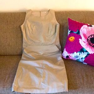 Banana Republic Kakhi Dress, with pockets!